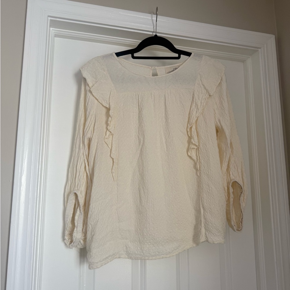 Universal Thread Ivory Textured Blouse